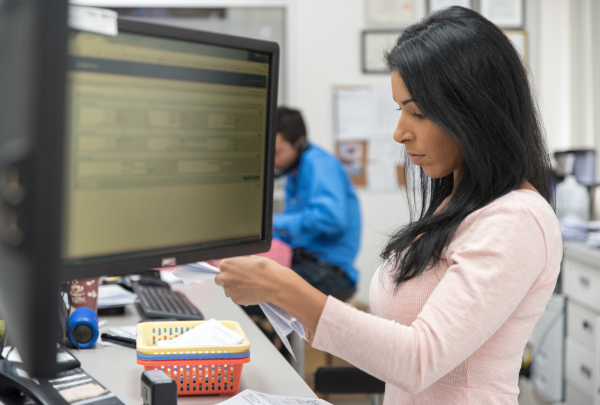 Locum pharmacy technician at work